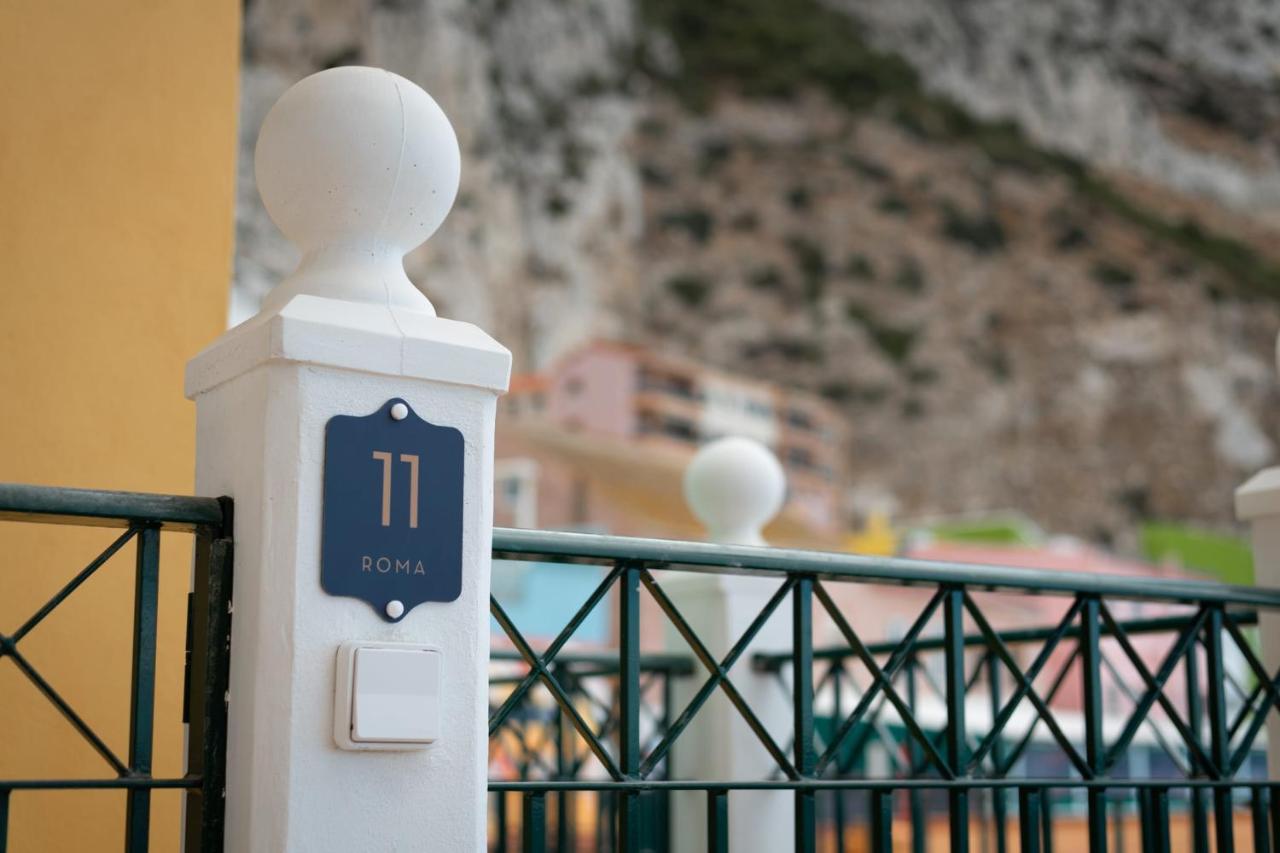 Beachfront Maisonette Gibraltar Exteriör bild