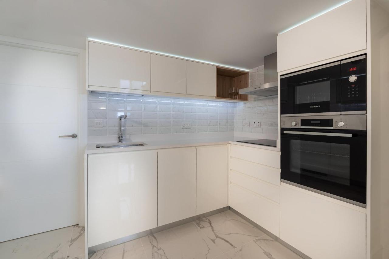 Beachfront Maisonette Gibraltar Exteriör bild