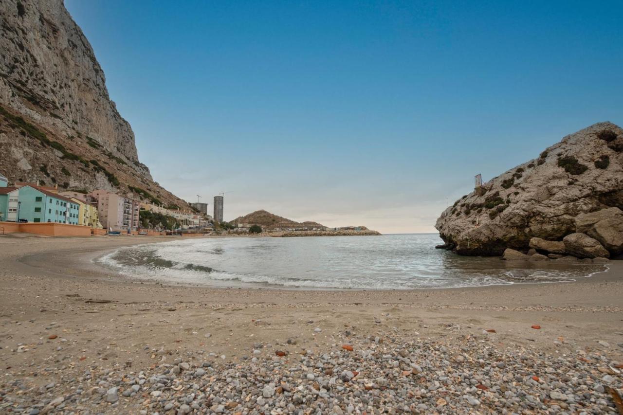 Beachfront Maisonette Gibraltar Exteriör bild